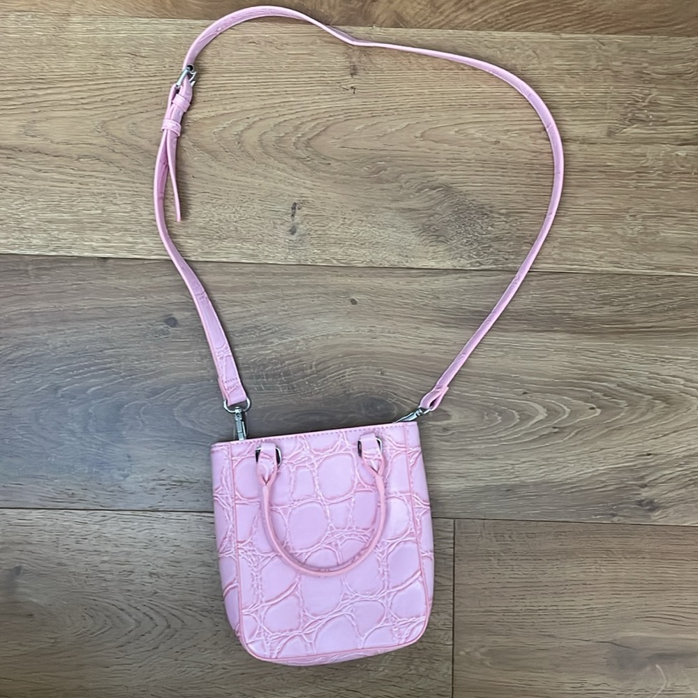 Pink Croc-Embossed Women's Bag - Picture 2 of 7
